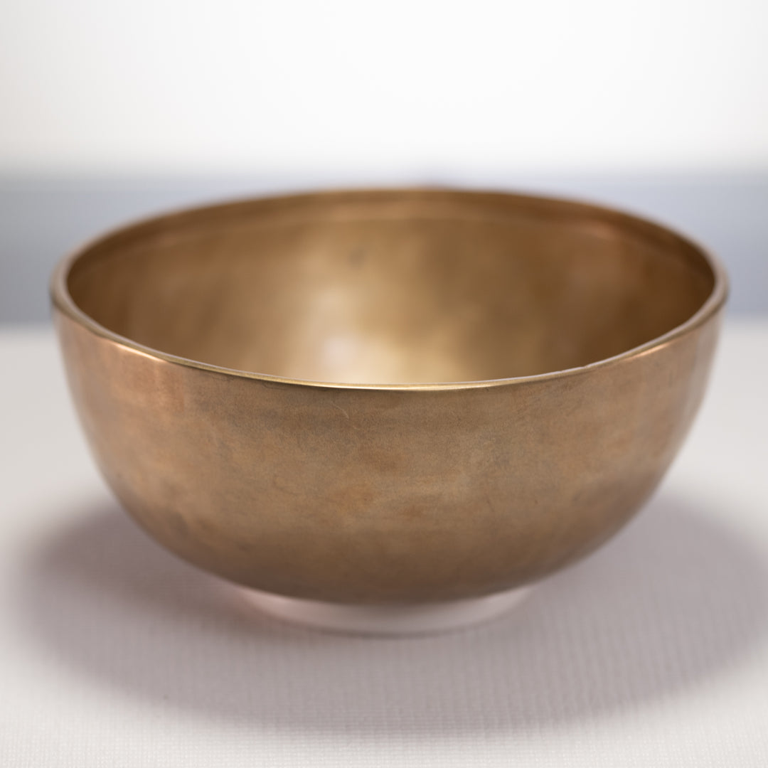 9.5" B+0 Himalayan Singing Bowl, Perfect Pitch