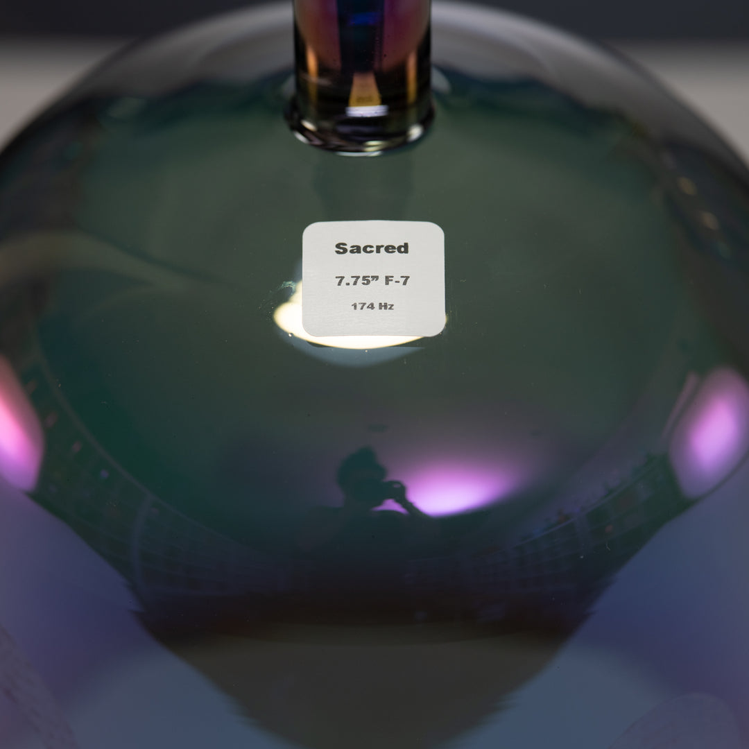 7.75" F-7 Aurora Sky Crystal Singing Bowl with Om, Handheld