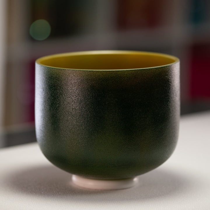 9" B-28 Emerald Heart Frosted Crystal Singing Bowl