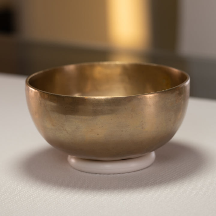 8" F#-2 Himalayan Singing Bowl, Perfect Pitch