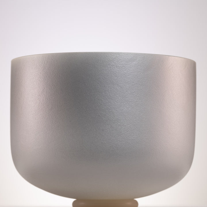 A note singing bowl for sound healing