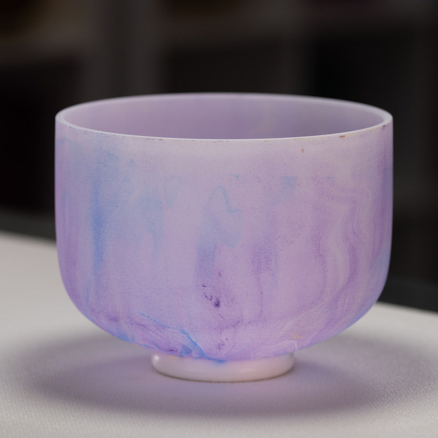 10" A-24 Light Purple Swirl Frosted Crystal Singing Bowl