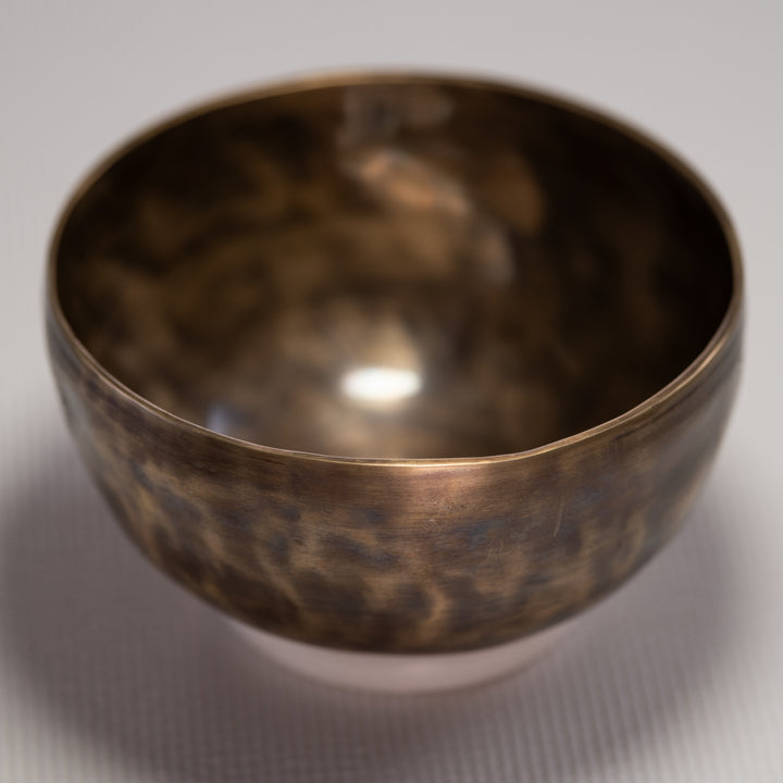 7.5" F#-30 Full Moon Himalayan Singing Bowl