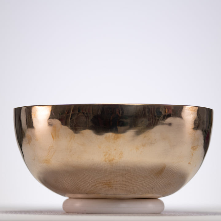 8.25" D-22 Himalayan Singing Bowl