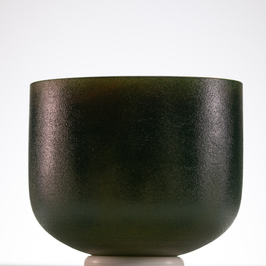 9" B-28 Emerald Heart Frosted Crystal Singing Bowl