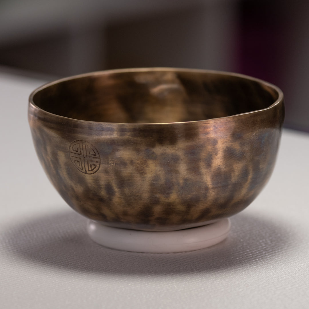 7.5" F#-30 Full Moon Himalayan Singing Bowl