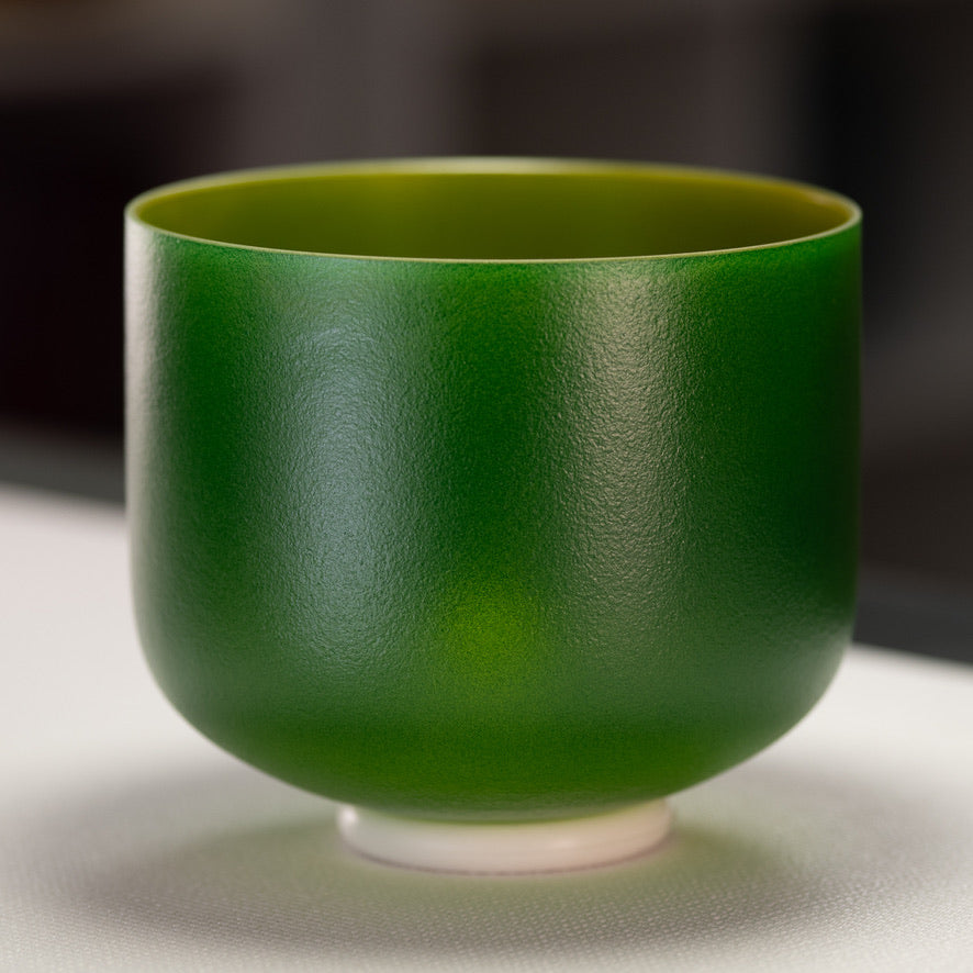 9" E-28 Emerald Heart Frosted Crystal Singing Bowl