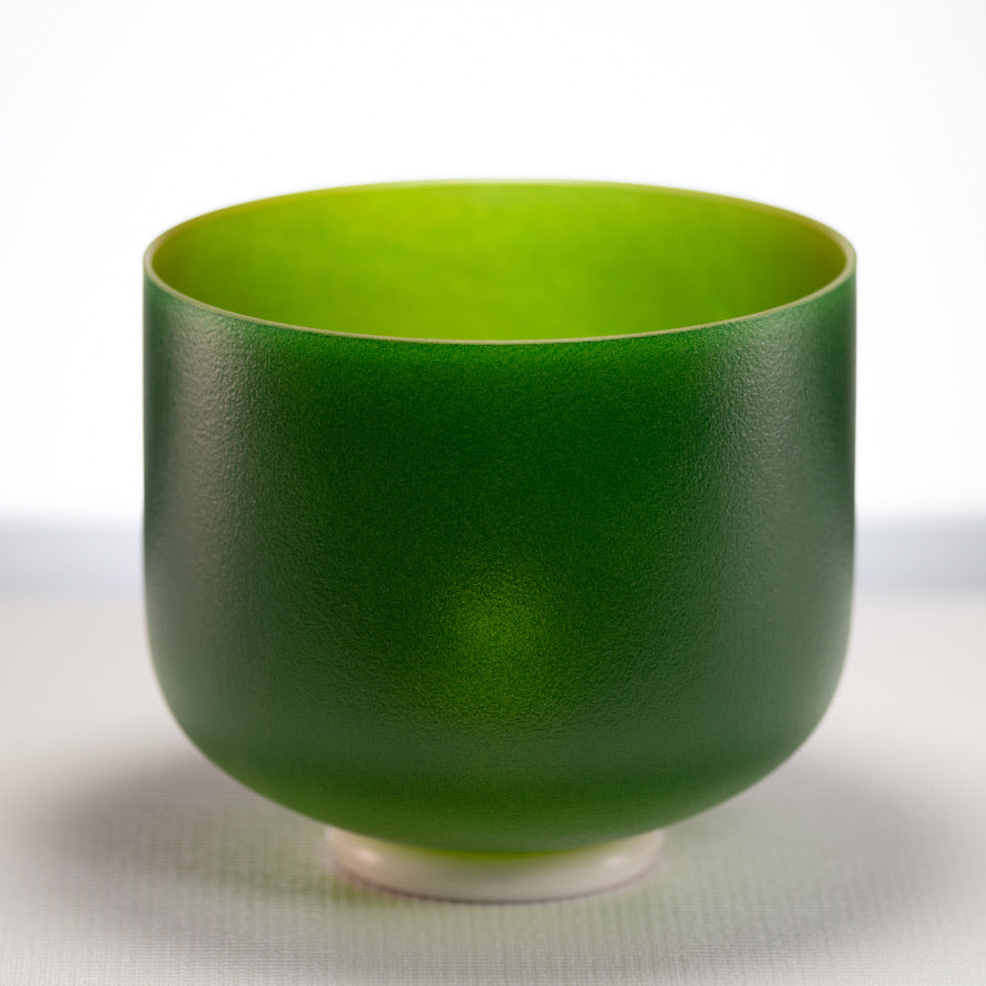 9" E-28 Emerald Heart Frosted Crystal Singing Bowl