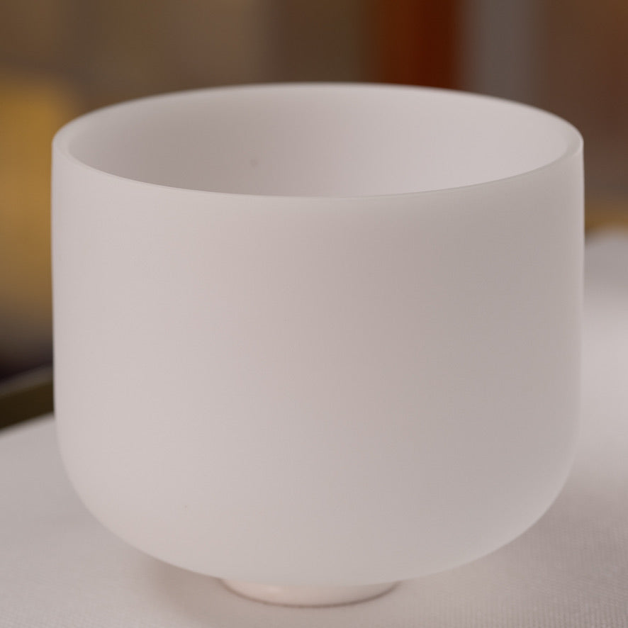 11.75" F+1 White Frosted Singing Bowl