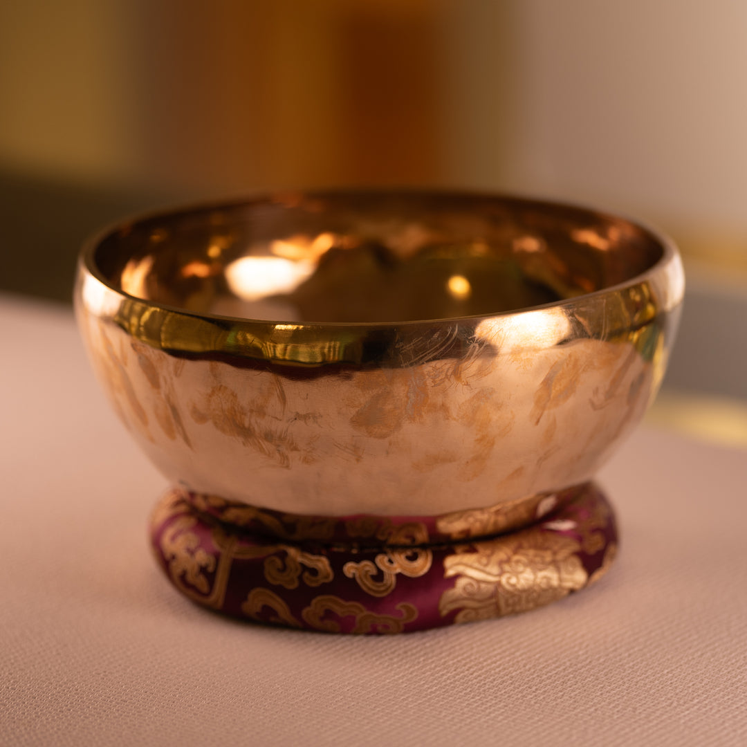 11.25" B+35 Himalayan Full Moon Singing Bowl