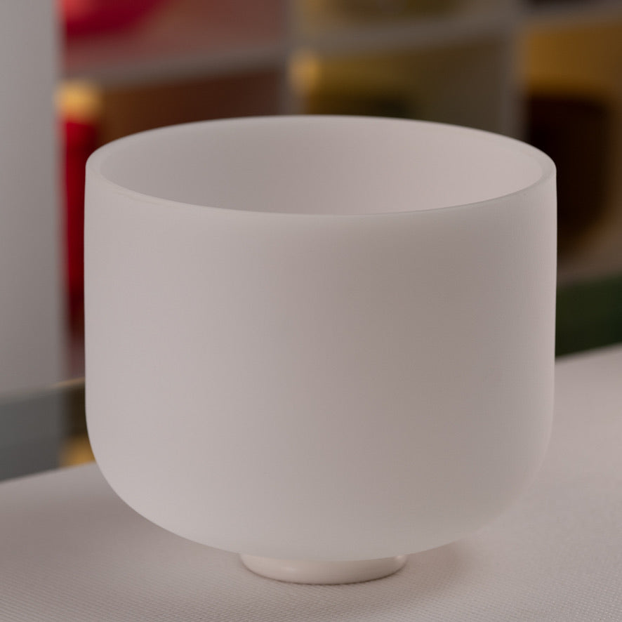 11.75" F+1 White Frosted Singing Bowl
