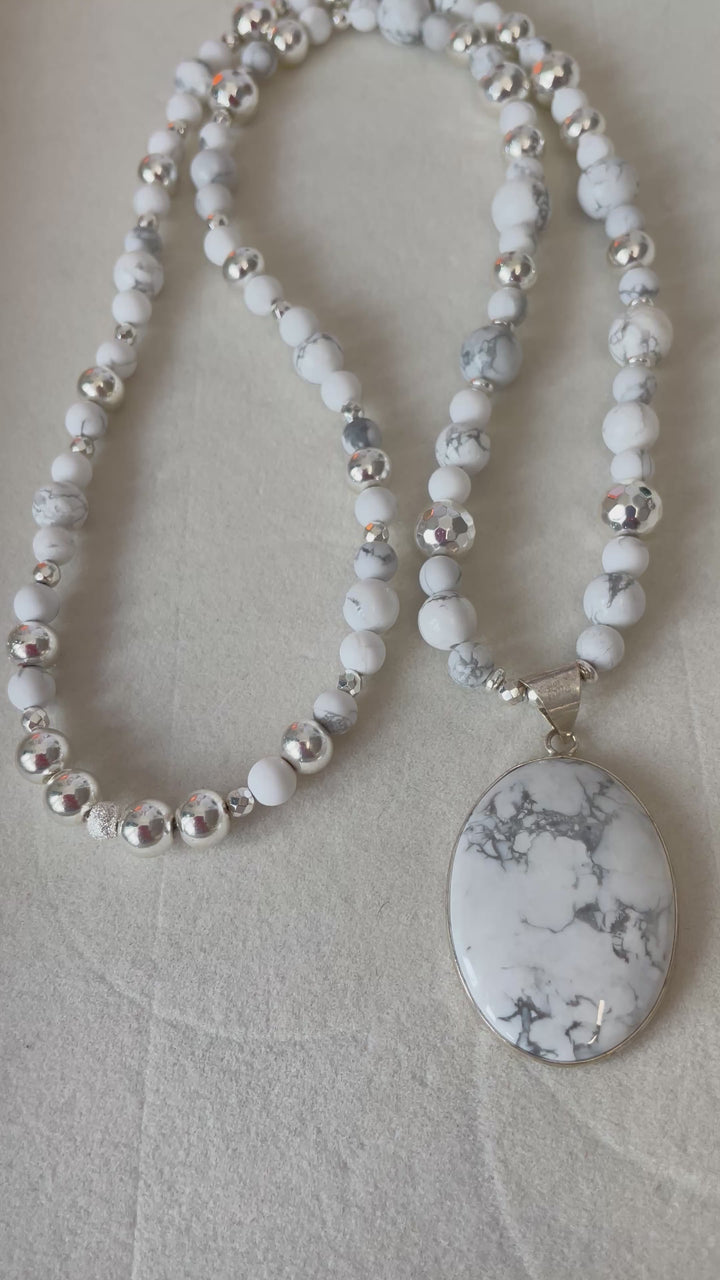 Howlite Mala