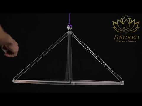 17.5" Clear Crystal Pyramid