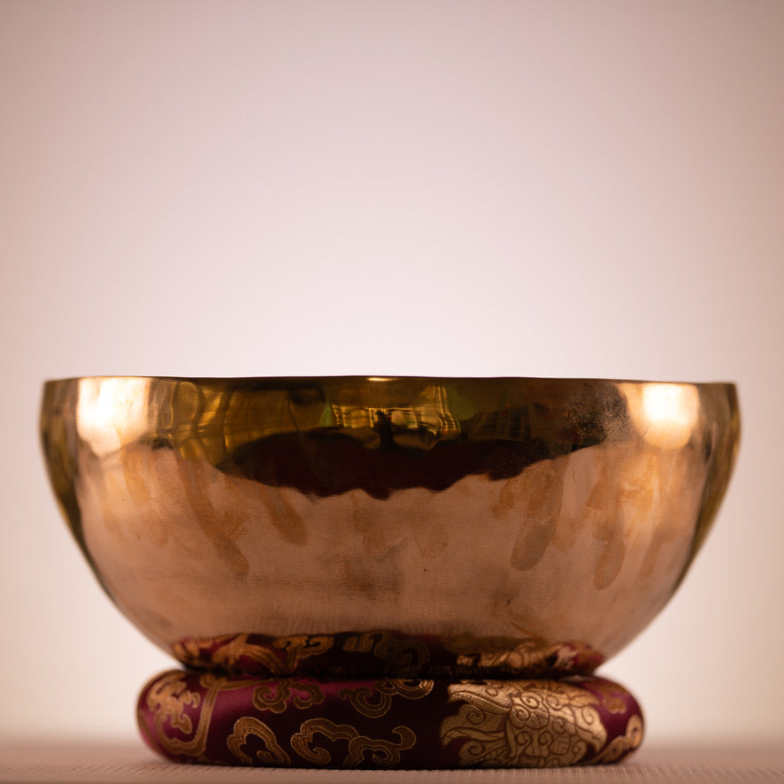 Himalayan Singing Bowl Set in D Major