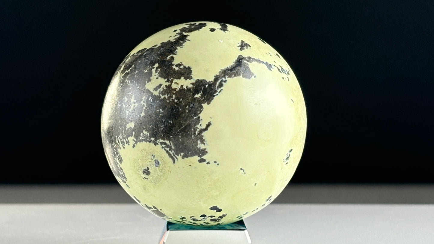 Light Green Serpentine Sphere