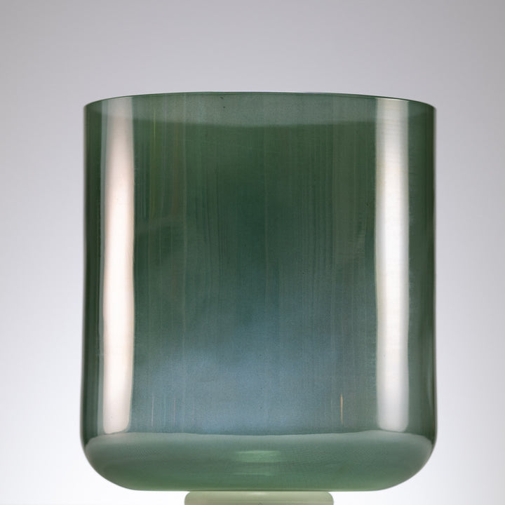 Green root chakra singing bowl