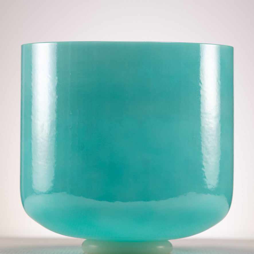 Perfect pitch F note singing bowl