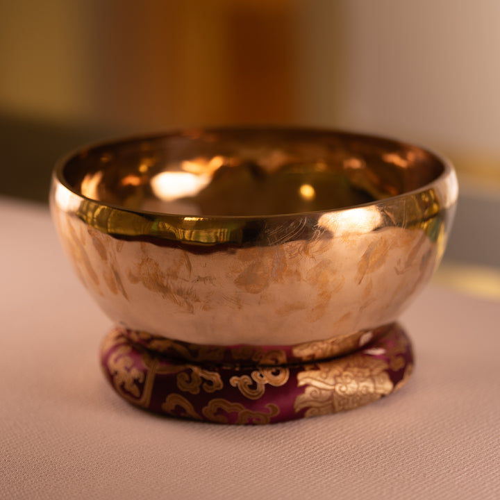 Crown chakra singing bowl