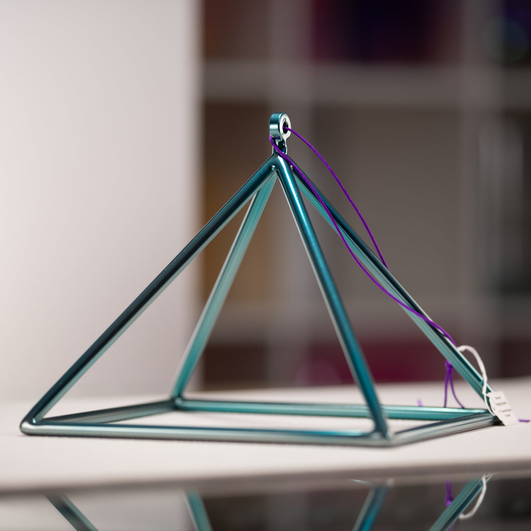 Singing pyramid for sound healing