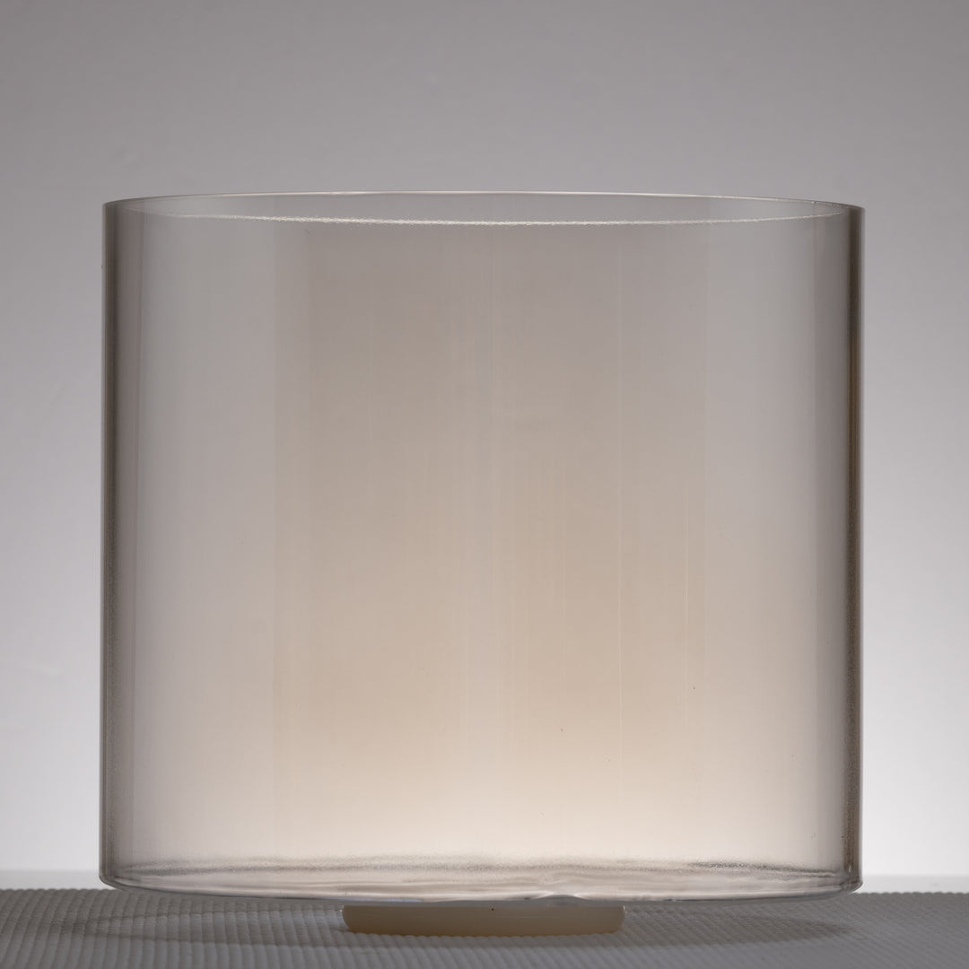 A note crystal singing bowl for sound healing