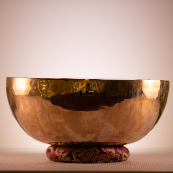 Himalayan Singing Bowl Set in D Major