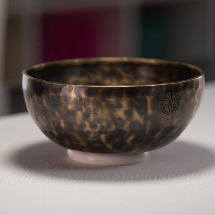 9.25" D#+21 Full Moon Himalayan Singing Bowl