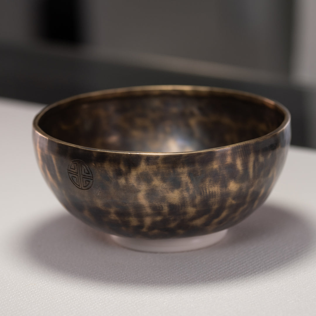 9.25" D#+21 Full Moon Himalayan Singing Bowl