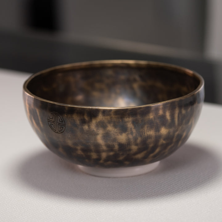 9.25" D#+21 Full Moon Himalayan Singing Bowl