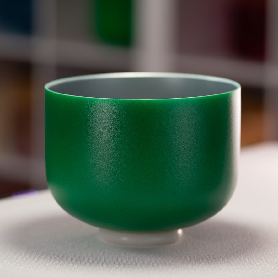 10" C#+7 Emerald Heart Frosted Crystal Singing Bowl, Silver inside