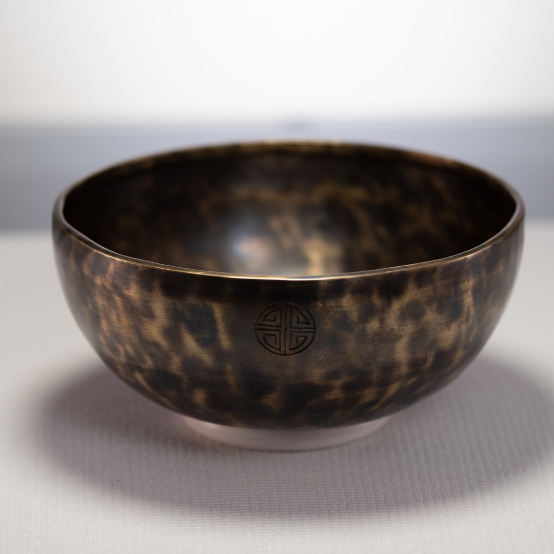 9.25" D#+21 Full Moon Himalayan Singing Bowl