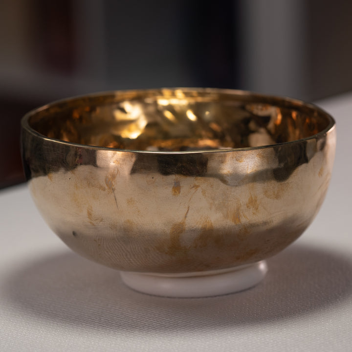 9" D#+28 Himalayan Singing Bowl