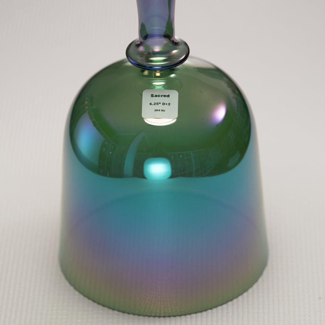 Green crystal sound bowl