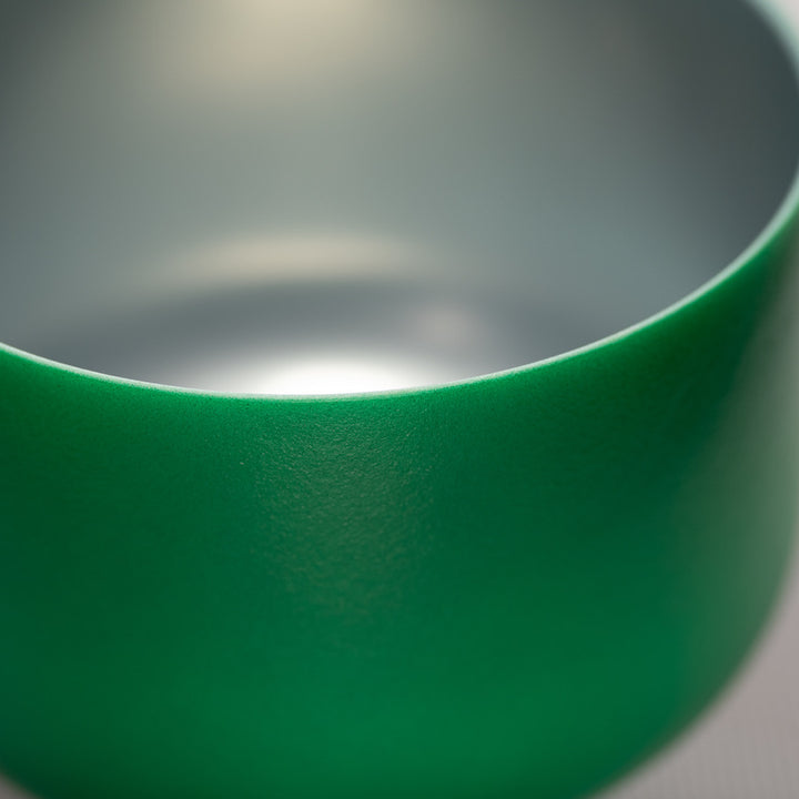 10" C#+7 Emerald Heart Frosted Crystal Singing Bowl, Silver inside