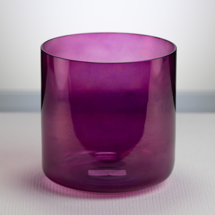 Crystal bowl for meditation