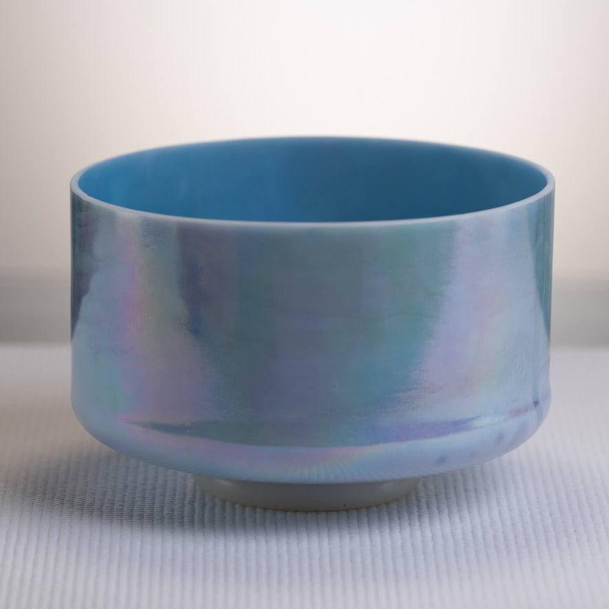 9” E-50 Turquoise Platinum Ocean Gold inside Crystal Singing Bowl, Crystal Tones™