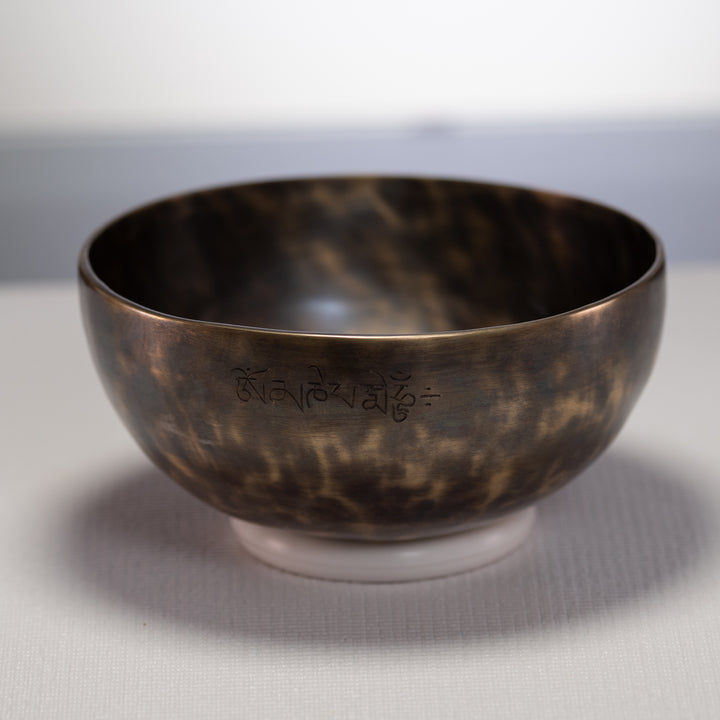 8.25" D#+38 Full Moon Himalayan Singing Bowl