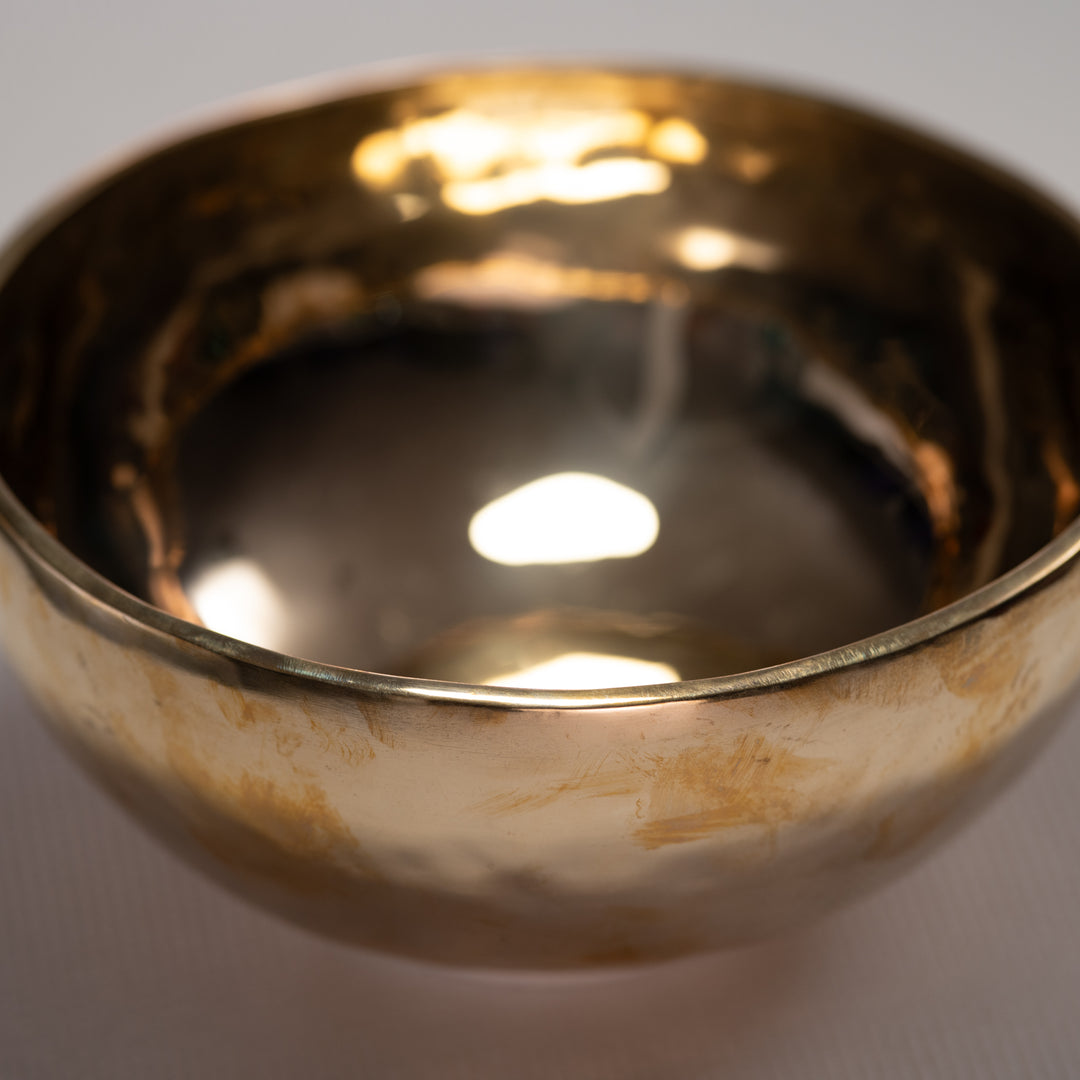 10.25" D-6 Himalayan Singing Bowl, Perfect Pitch