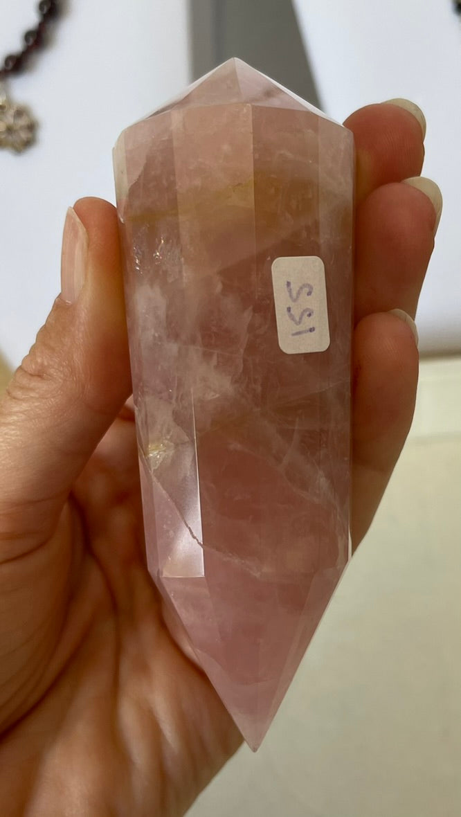 Small Rose Quartz Vogel-inspired Wand