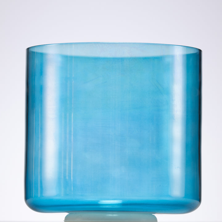 Sacral Chakra singing bowl in blue