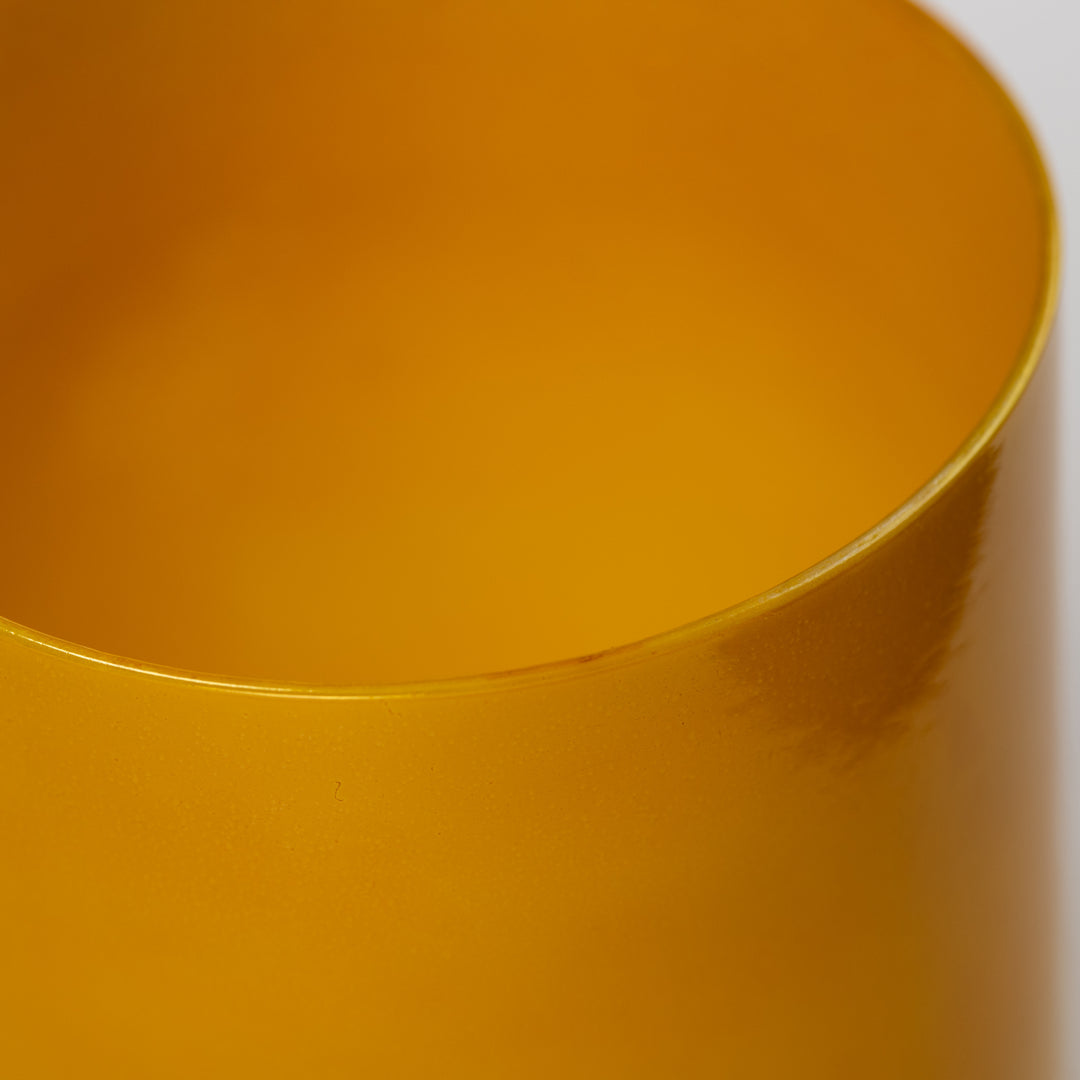 Honeycomb singing bowl close up