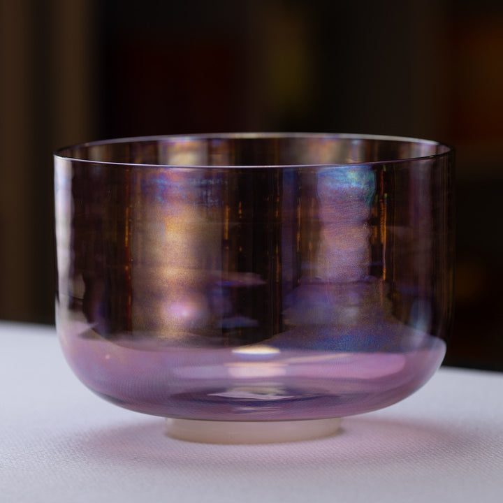 Crystal singing bowl for meditation
