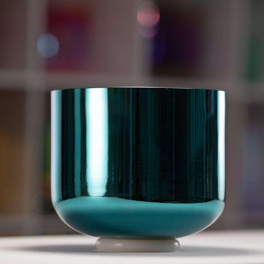 Crown chakra singing bowl in blue and gold