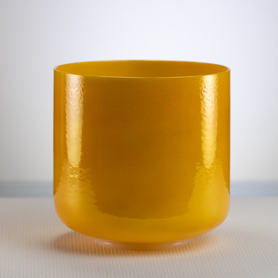 Crystal singing bowls for meditation
