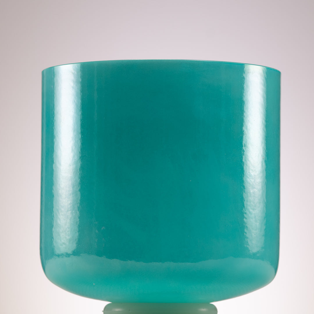 Crystal bowls for meditation