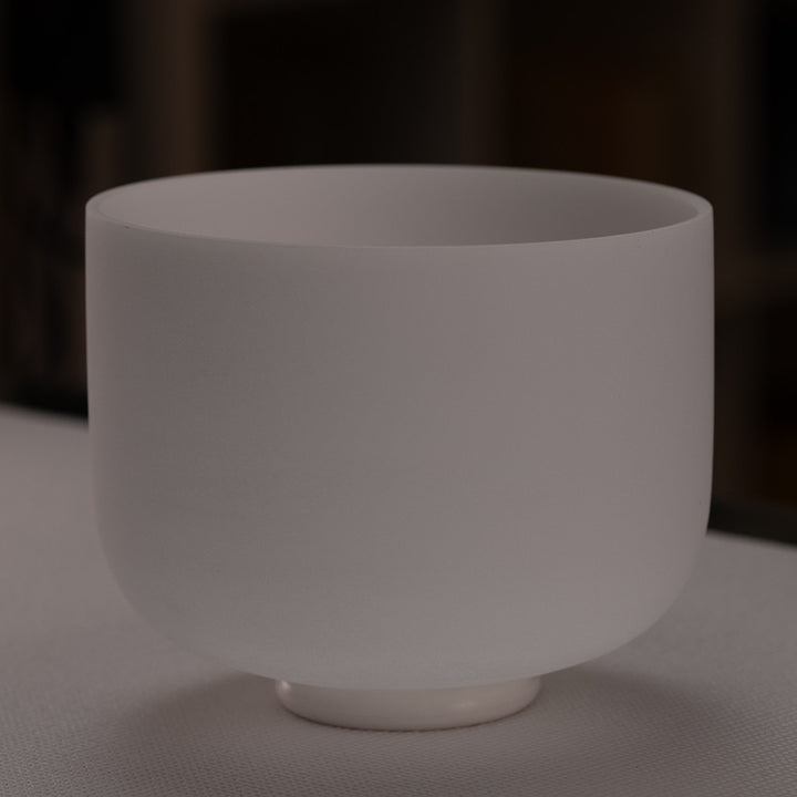 10" E+19 White Frosted Singing Bowl