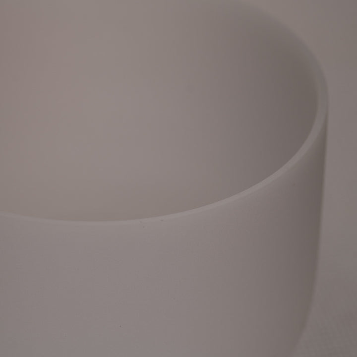 10" E+19 White Frosted Singing Bowl