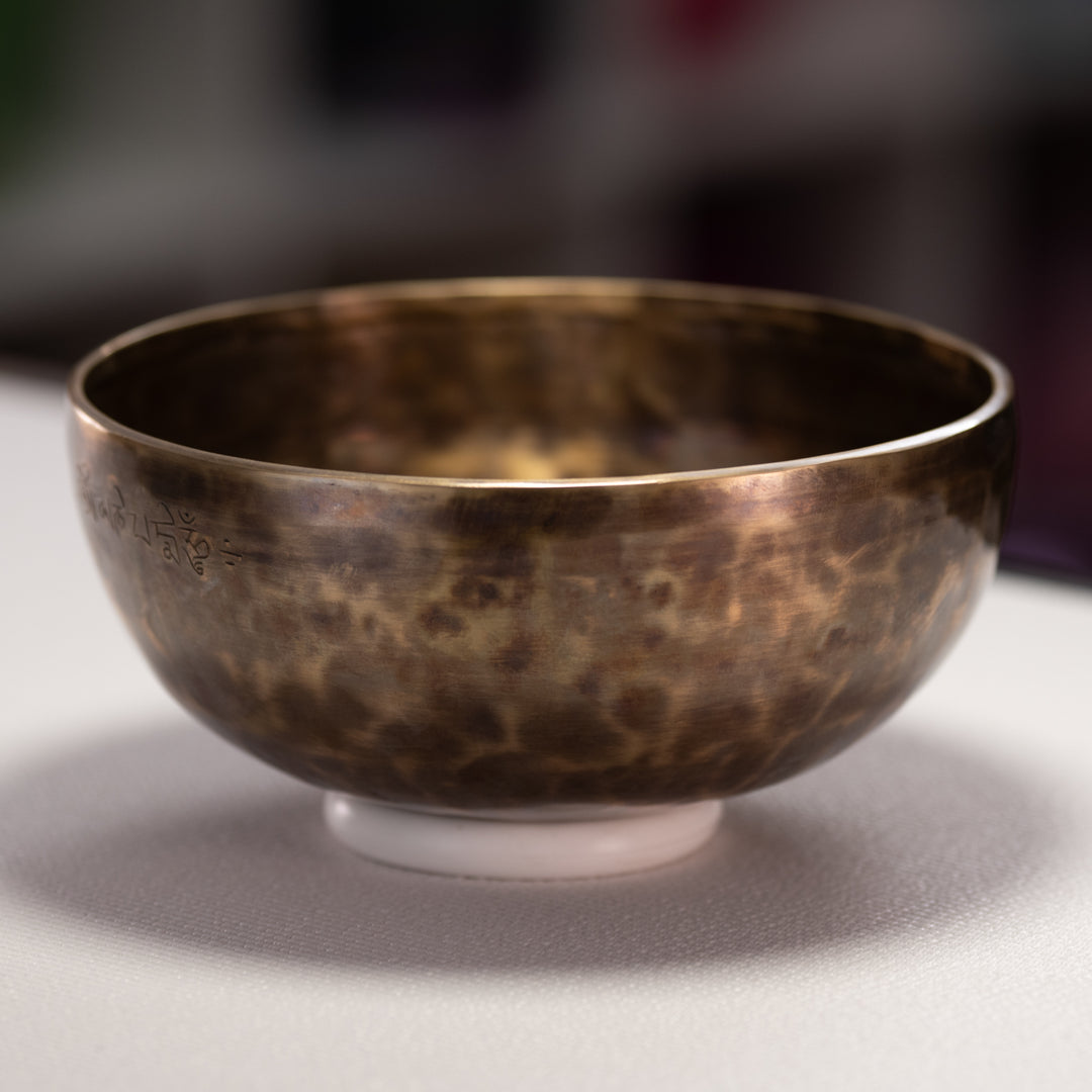 10.25" C+45 Full Moon Himalayan Singing Bowl
