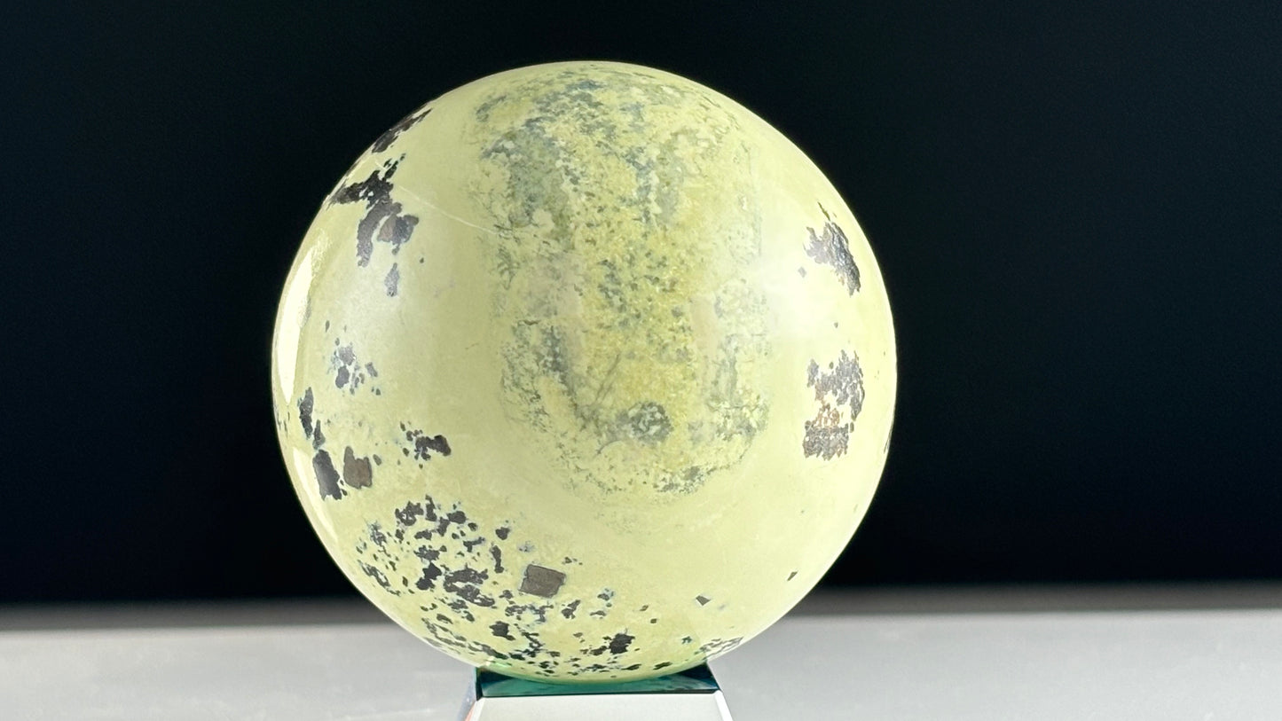 Light Green Serpentine Sphere