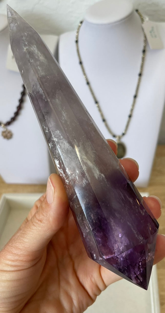 Amethyst Vogel-inspired Wand