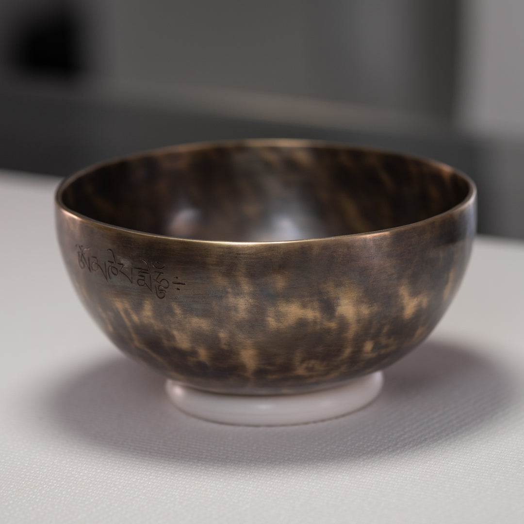 8.25" D#+38 Full Moon Himalayan Singing Bowl